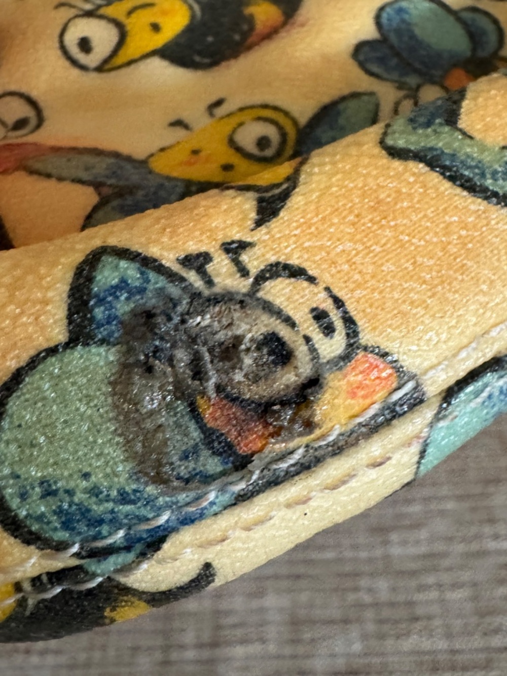 Vintage Y2k Dooney & Bourke Mini Bumble Bee Bag - Picture 8 of 8
